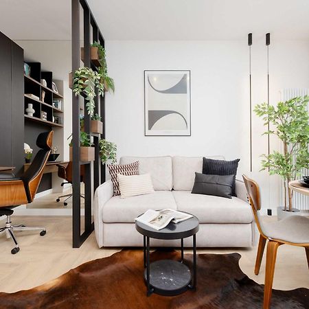 Apartment Sarmacka Wilanow With Parking, Sauna & Gym By Noclegi Renters 바르샤바 외부 사진